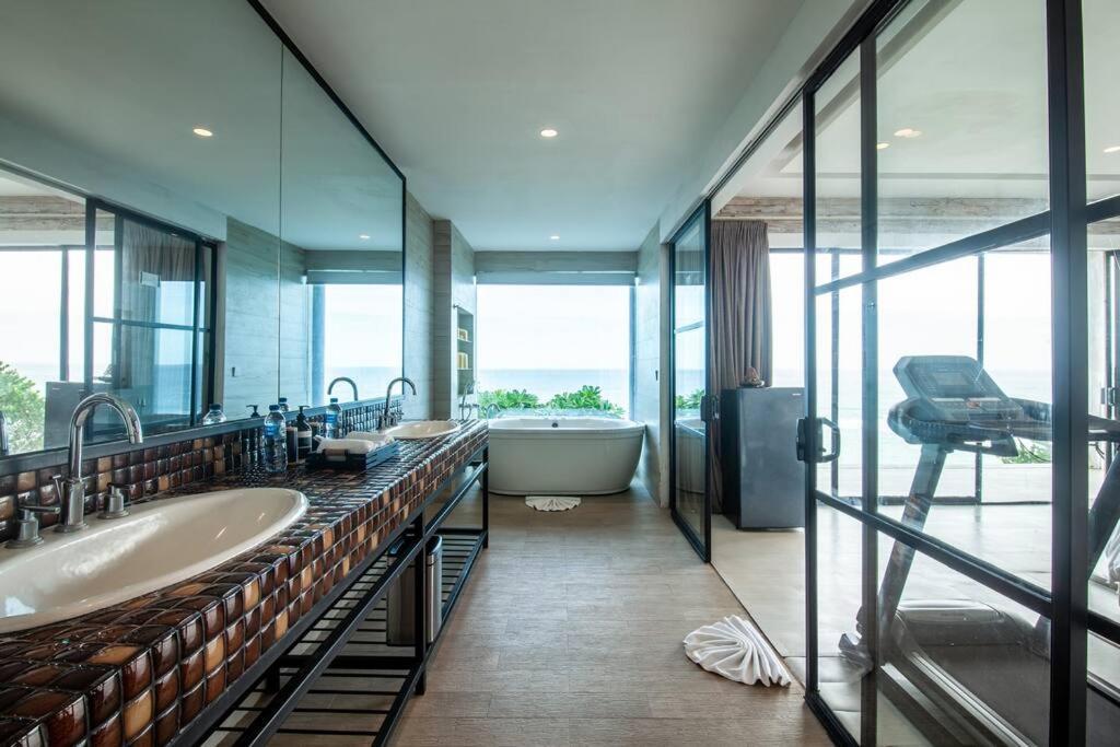 Nusa Dua Ocean View With Private Beach Экстерьер фото